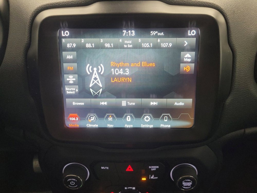 Used 2023 Jeep Renegade Latitude AWD/4WD image 25