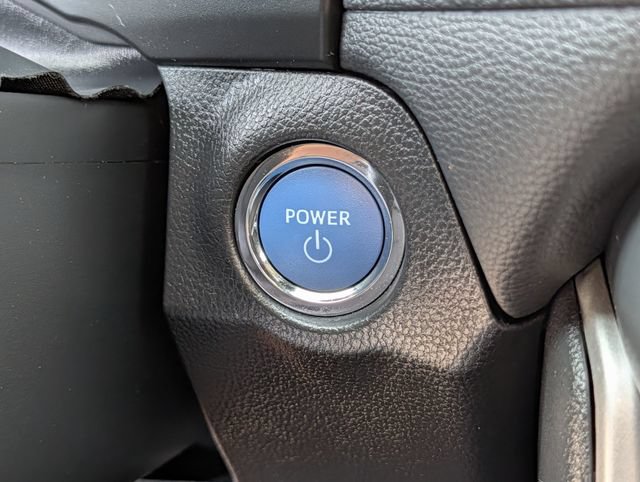 Used 2022 Toyota RAV4 Limited AWD/4WD image 19