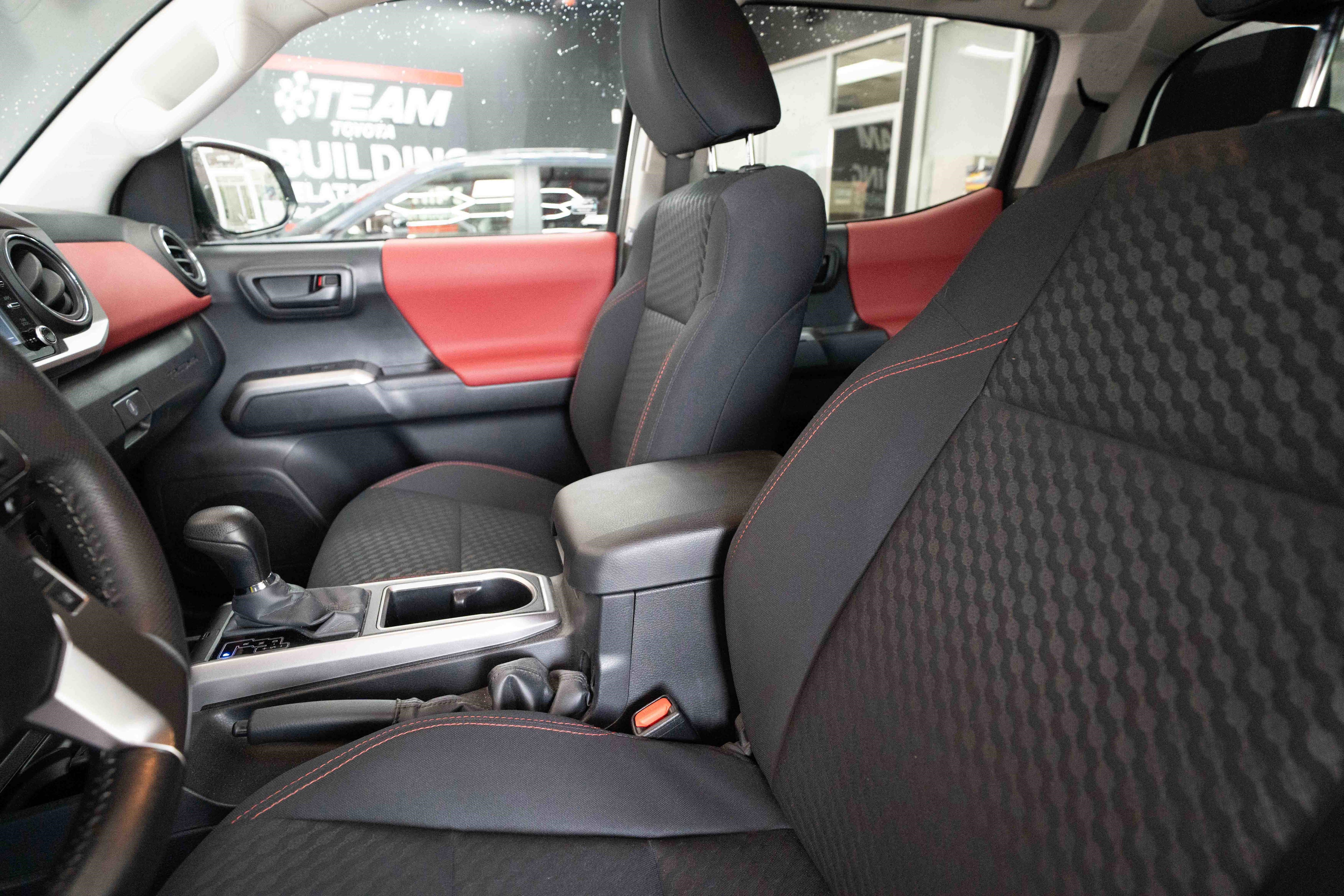 Used 2022 Toyota Tacoma SR5 image 10