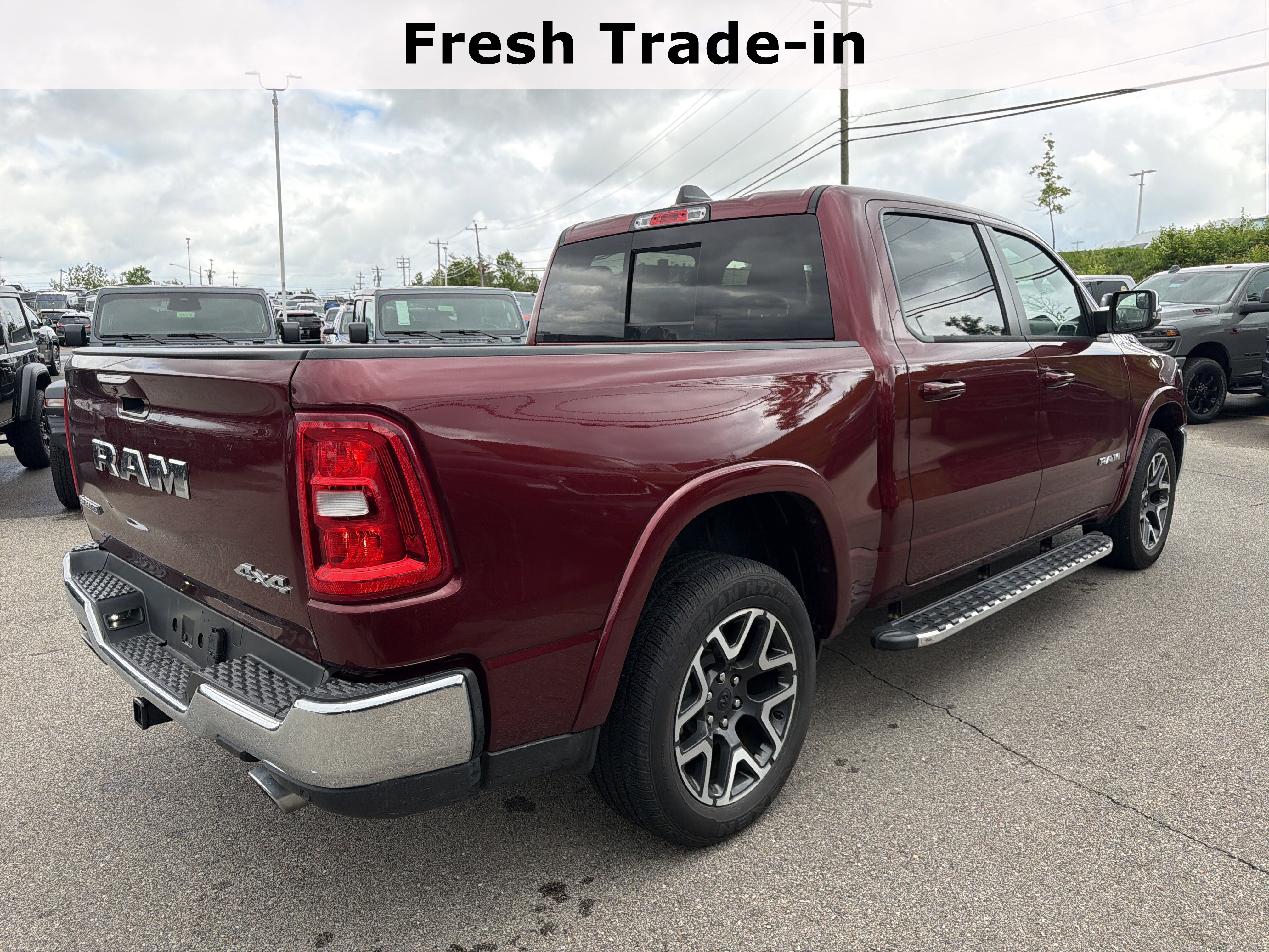 Used 2025 RAM 1500 Laramie AWD/4WD image 11