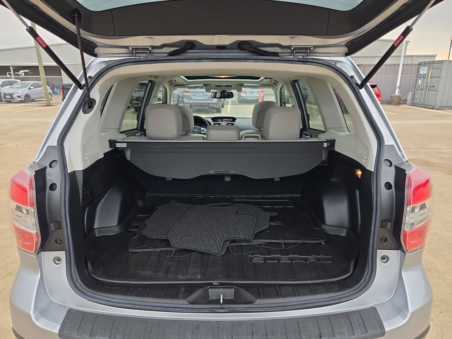 Used 2015 Subaru Forester 2.5i Touring w/ Eyesight & Navigation System AWD/4WD image 27