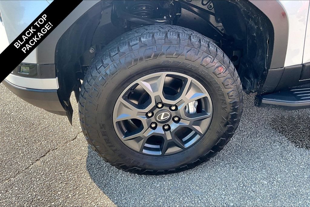 Used 2025 Lexus GX 550 AWD/4WD image 8