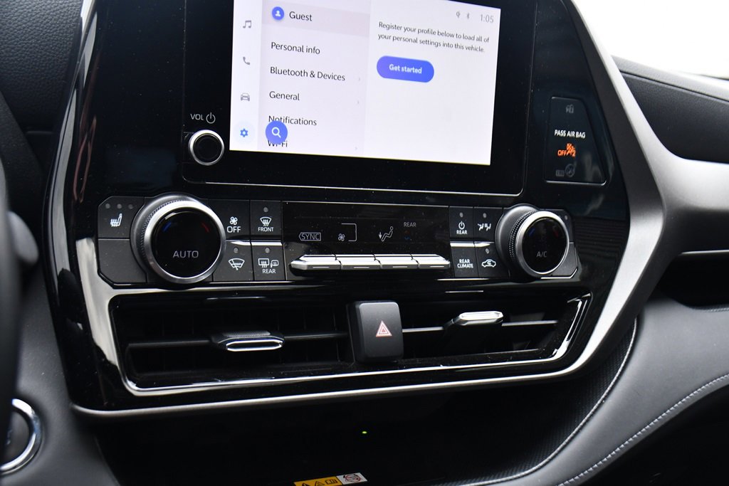 Used 2023 Toyota Highlander XLE image 30