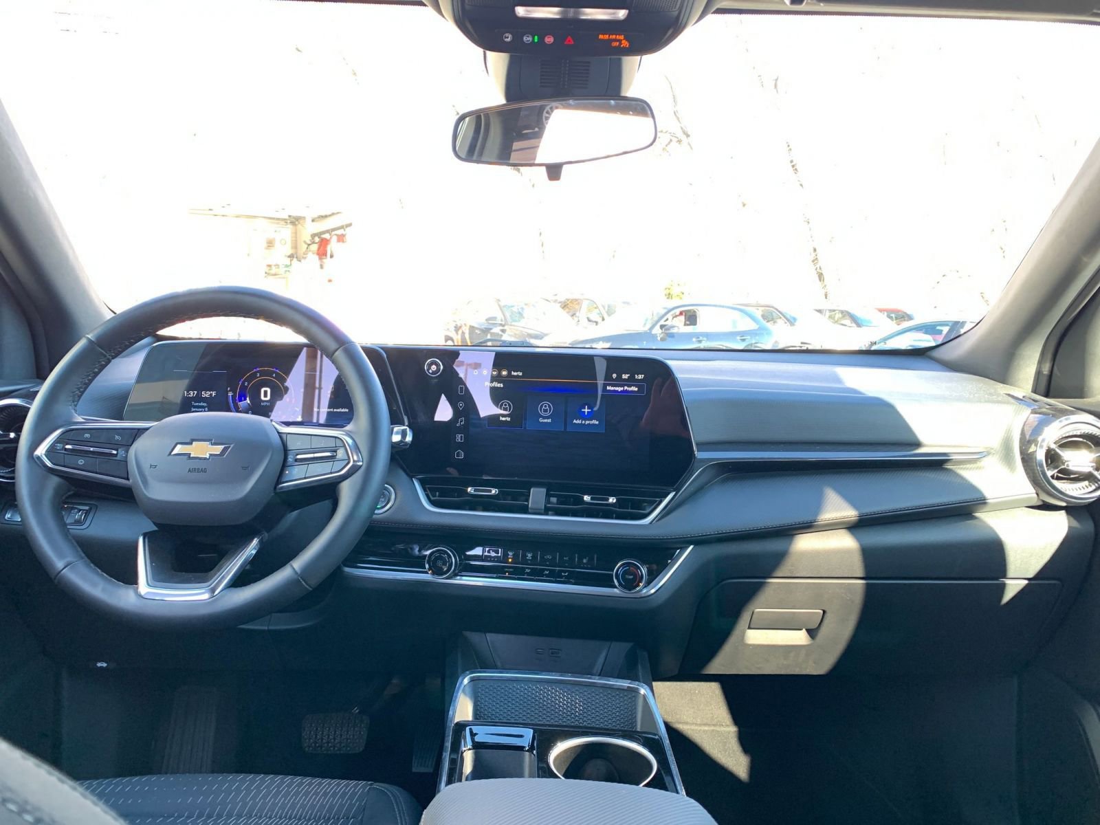 Used 2025 Chevrolet Equinox LT image 32