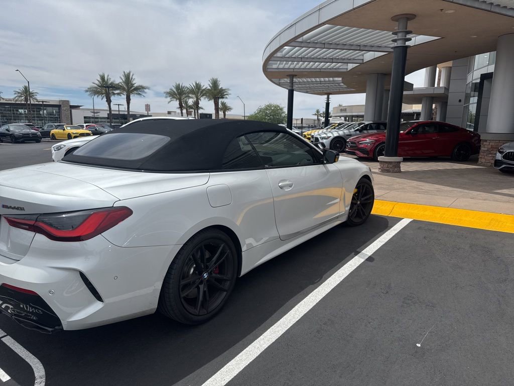 Used 2021 BMW M440i Convertible w/ Premium Package image 5