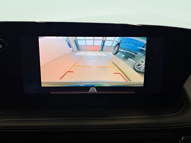 Certified 2025 Buick Encore GX Preferred AWD/4WD image 20