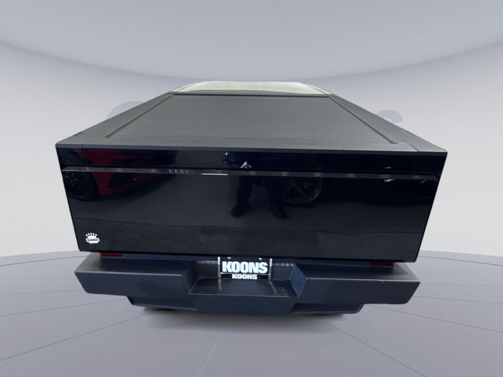 Used 2025 Tesla Cybertruck AWD Crew Cab image 5