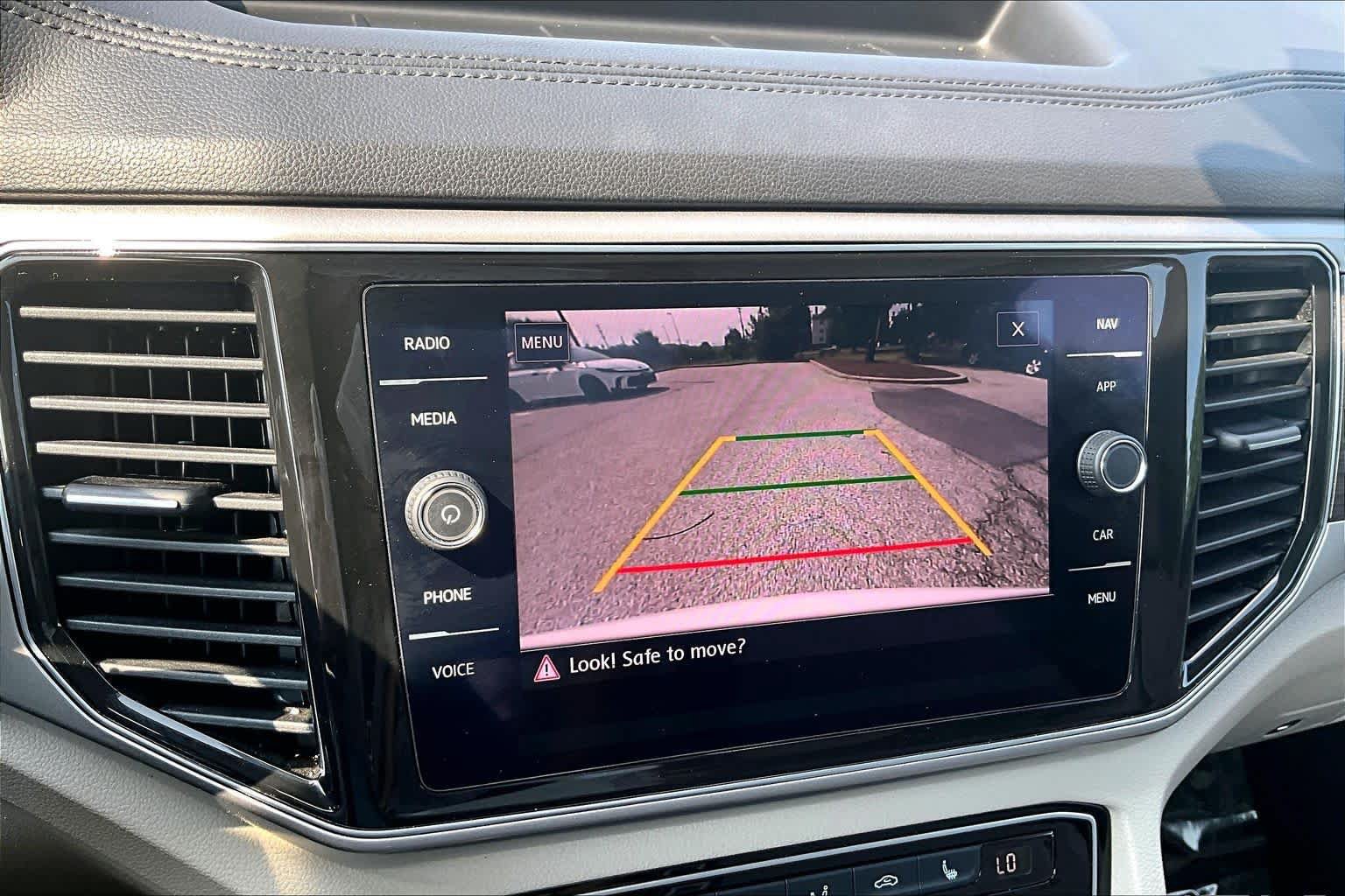 Used 2019 Volkswagen Atlas SEL AWD/4WD image 27