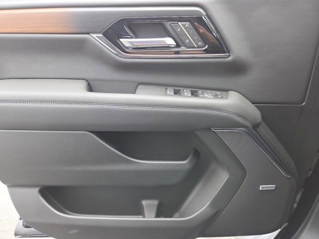 New 2026 GMC Yukon Denali w/ Denali Reserve Package AWD/4WD image 38