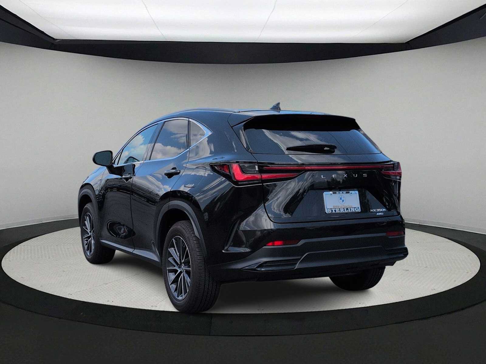 Used 2024 Lexus NX 350h AWD image 6