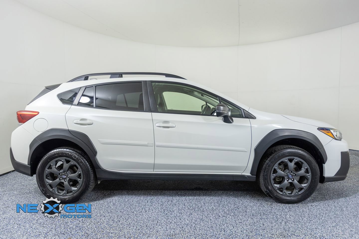 Used 2022 Subaru Crosstrek 2.5i Sport AWD/4WD image 8