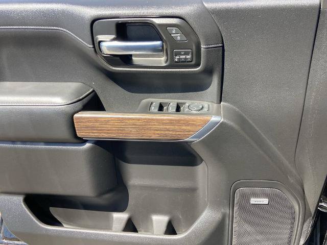 Used 2020 Chevrolet Silverado 1500 High Country w/ Technology Package AWD/4WD image 19
