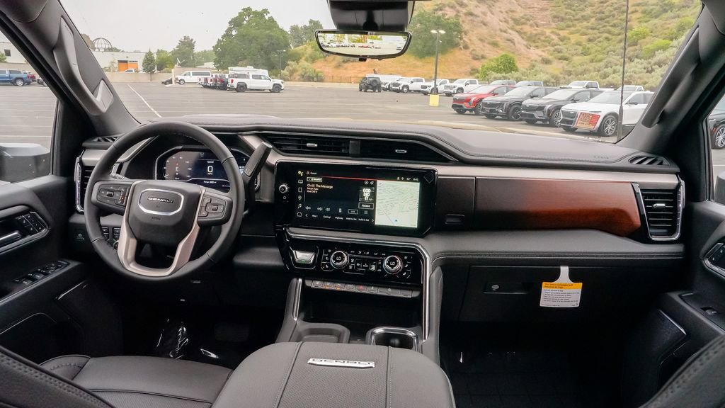 New 2025 GMC Sierra 2500 Denali w/ Denali Reserve Package image 18