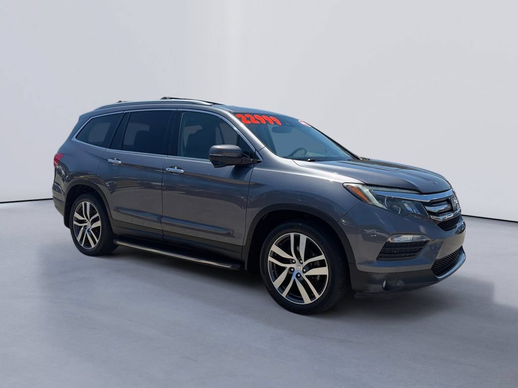 Used 2016 Honda Pilot Touring image 1