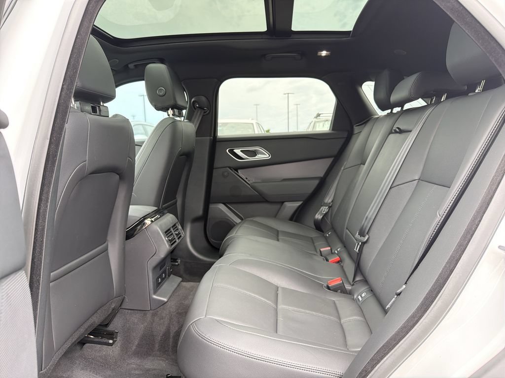 Used 2026 Land Rover Range Rover Velar S AWD/4WD image 5