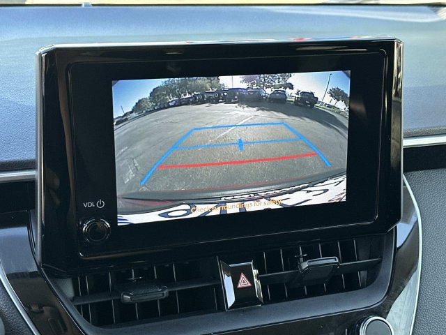 Used 2025 Toyota Corolla LE FWD image 14
