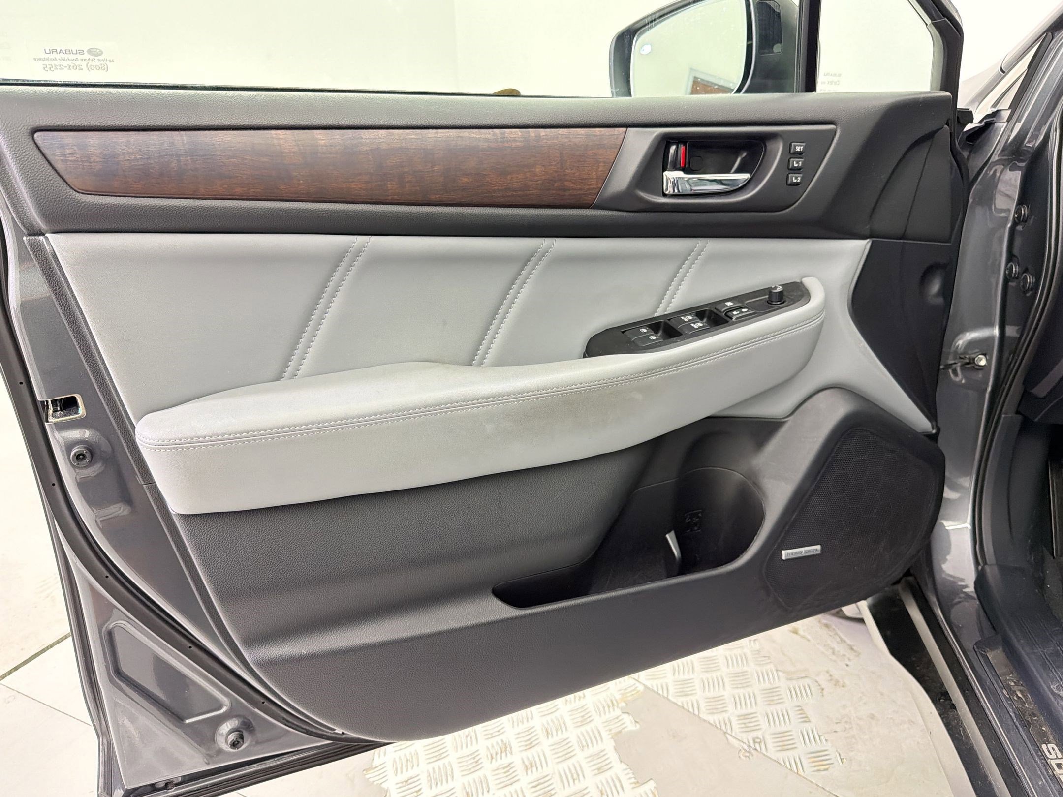 Used 2019 Subaru Outback 3.6R Limited image 26