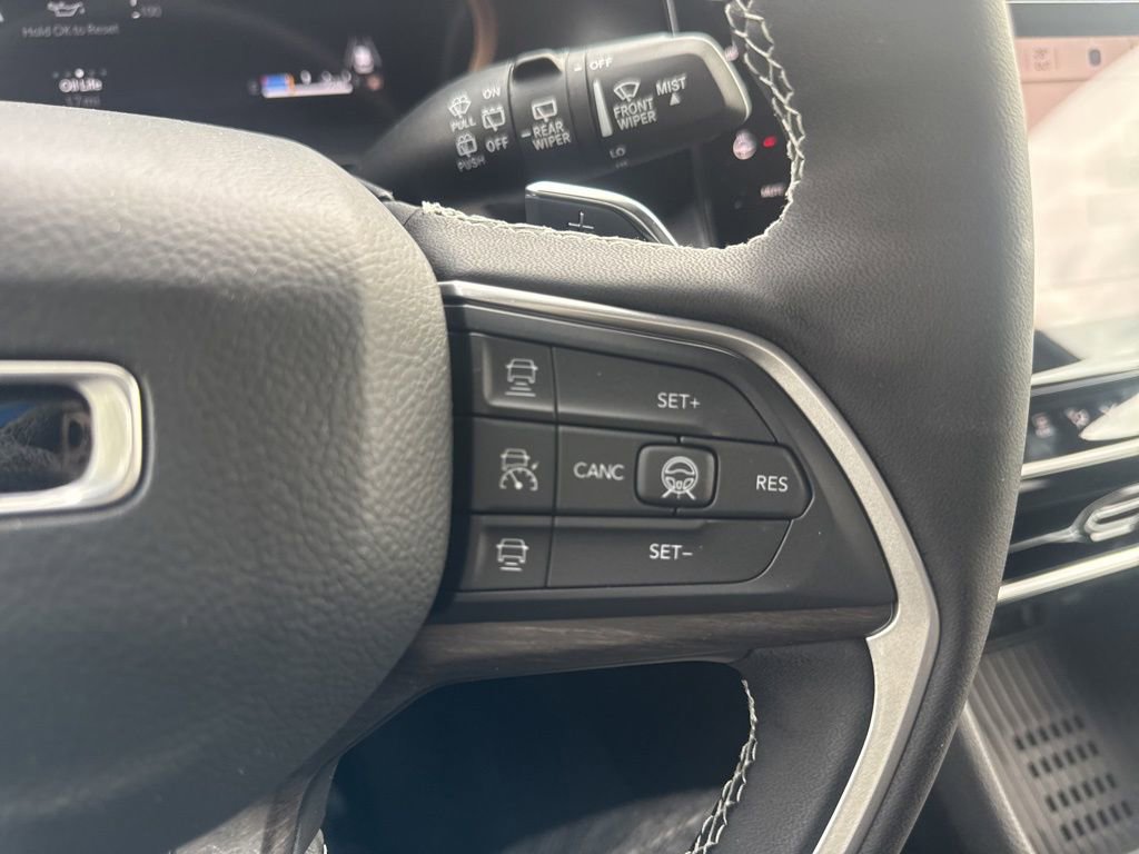 New 2026 Jeep Grand Cherokee Limited image 17