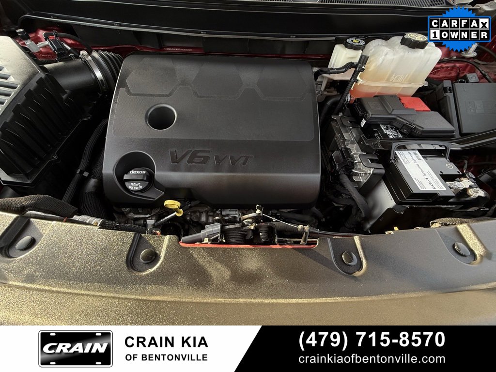 Used 2023 Chevrolet Traverse RS image 33