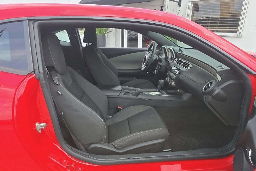 Used 2015 Chevrolet Camaro LS RWD image 26
