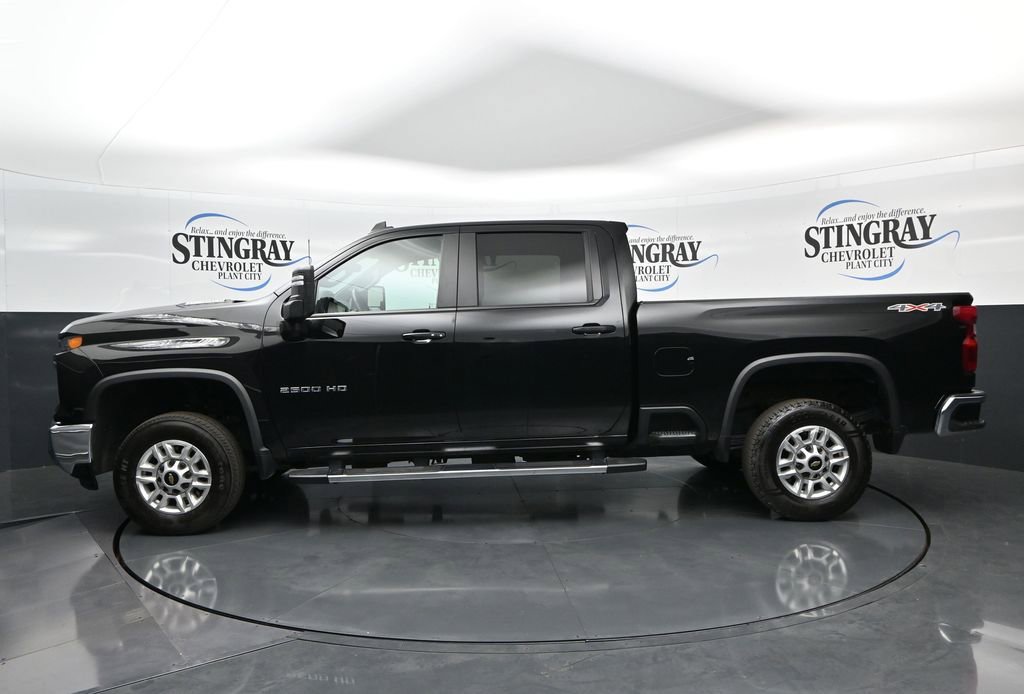 Used 2025 Chevrolet Silverado 2500 LT w/ Convenience Package image 4