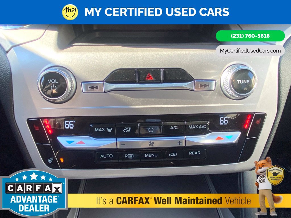 Used 2020 Ford Explorer XLT w/ Equipment Group 202A AWD/4WD image 38