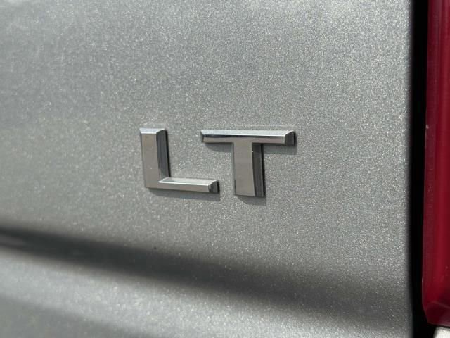 Used 2023 Chevrolet Silverado 1500 LT AWD/4WD image 9