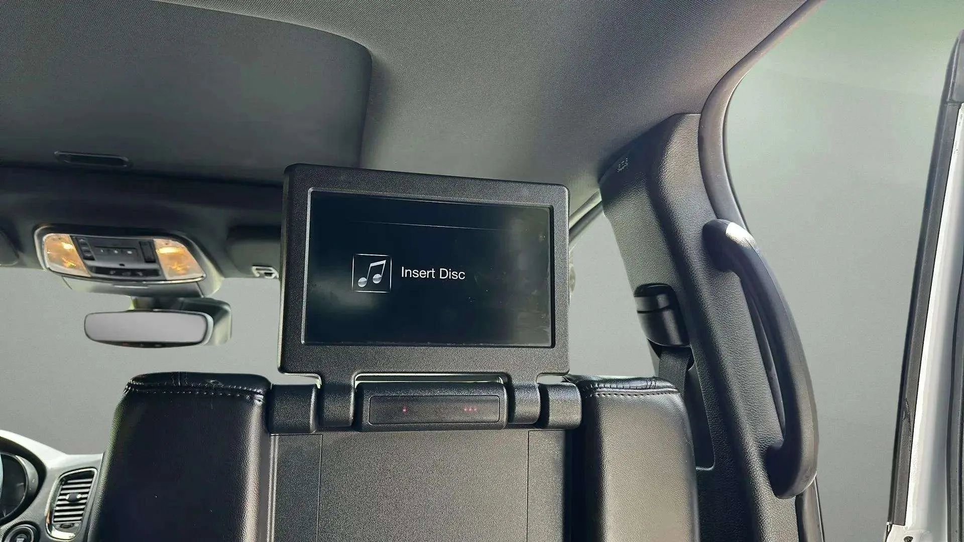 Used 2020 Dodge Durango GT image 34