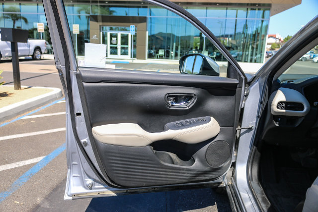 Used 2023 Honda HR-V LX image 27