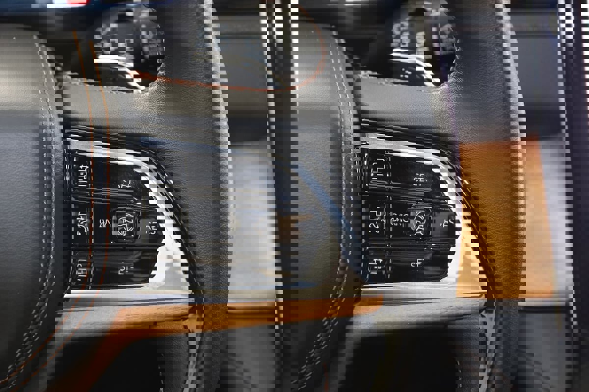 Used 2023 Jeep Grand Cherokee Summit image 48