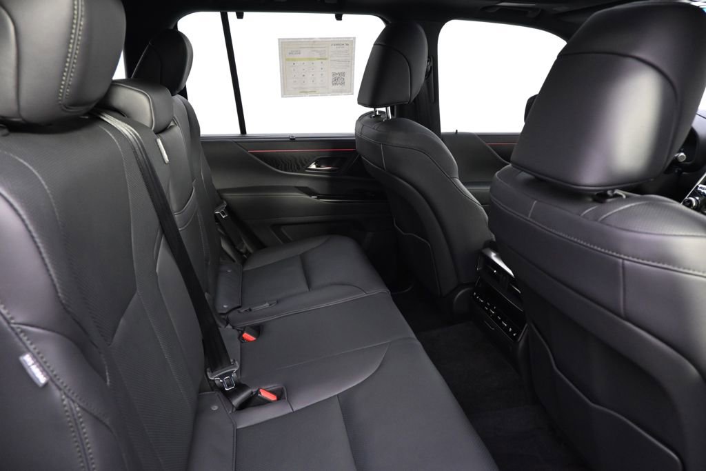 Used 2025 Lexus LX 700h Overtrail w/ Accessory Package (Z1) AWD/4WD image 18