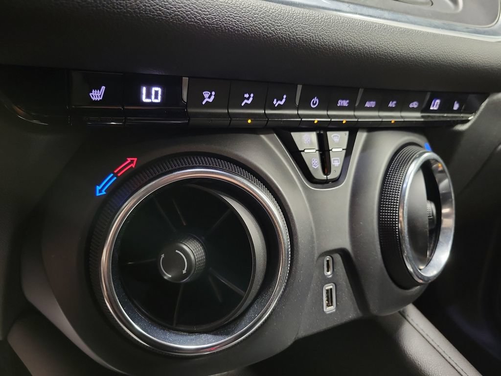 Used 2022 Chevrolet Blazer LT FWD image 19