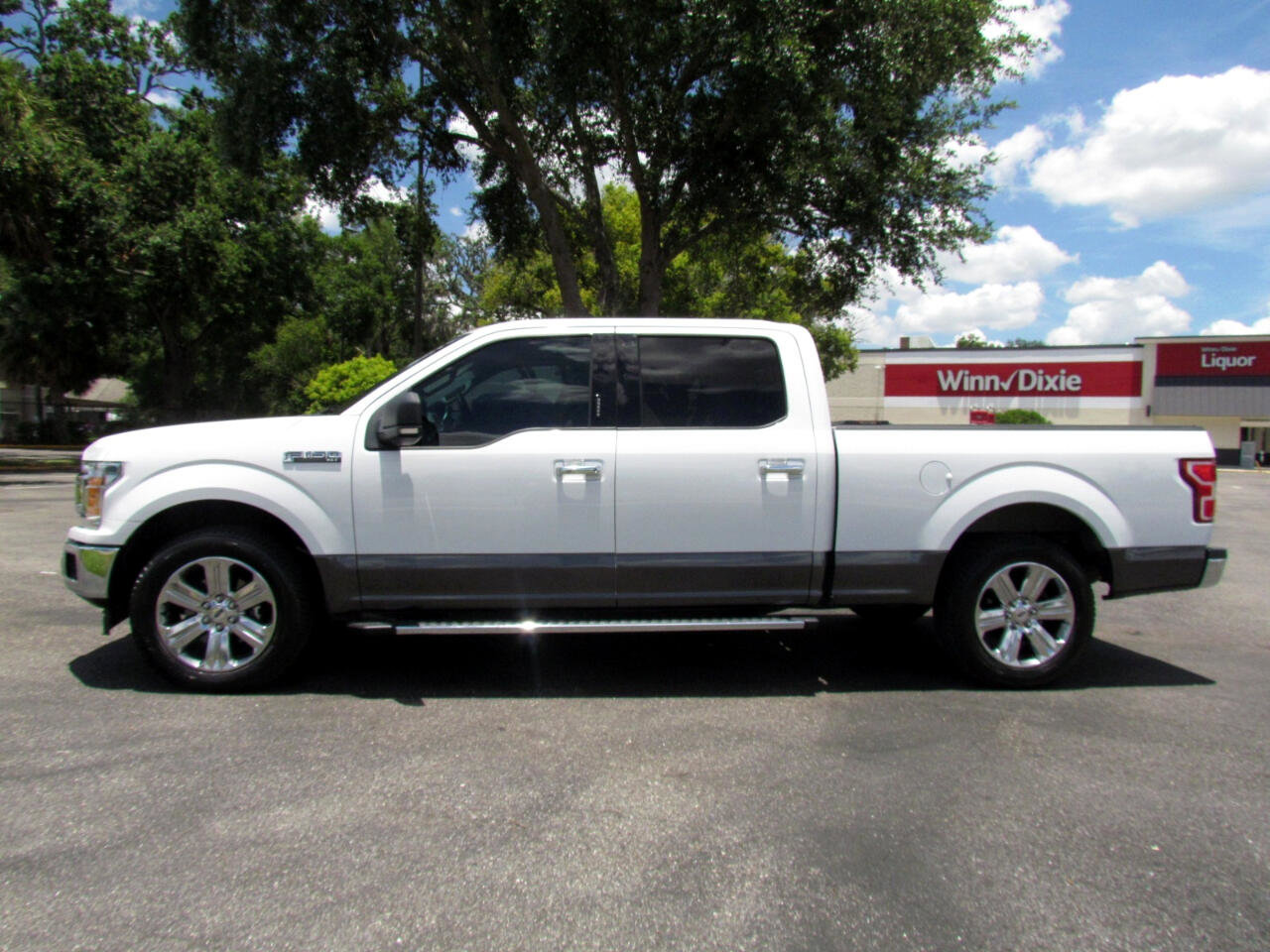 Used 2019 Ford F150 XLT w/ Equipment Group 302A Luxury image 5