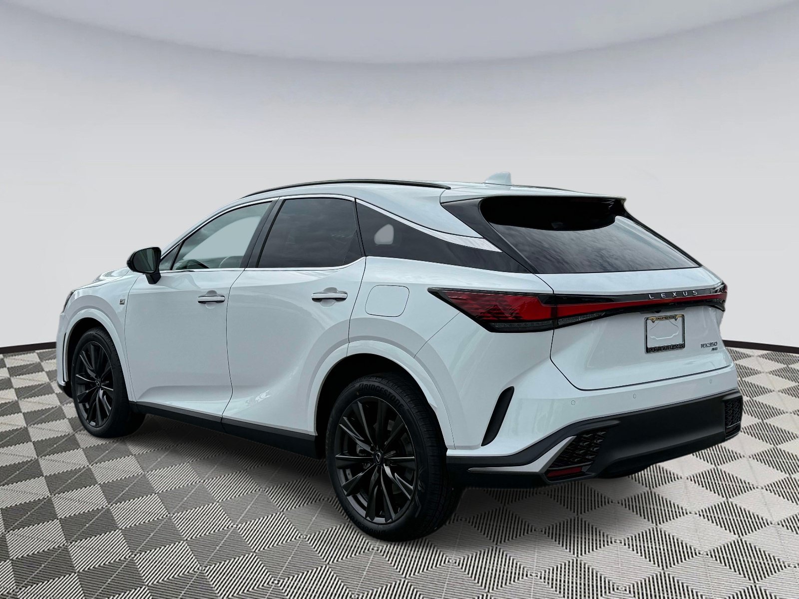 Used 2025 Lexus RX 350 F Sport w/ Convenience Package AWD/4WD image 4