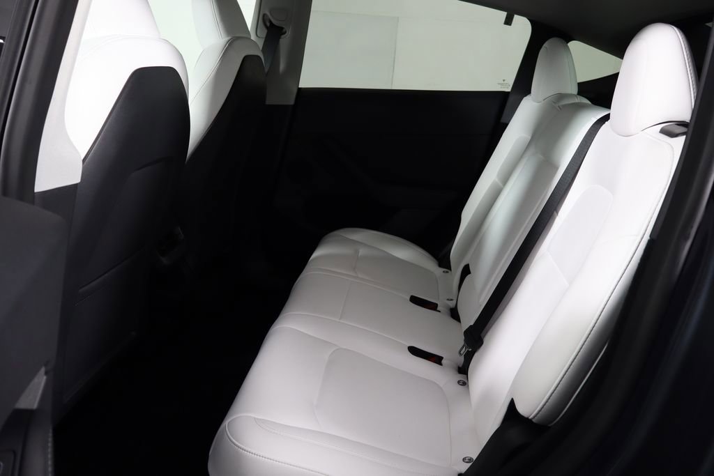 Used 2023 Tesla Model Y Performance AWD/4WD image 14