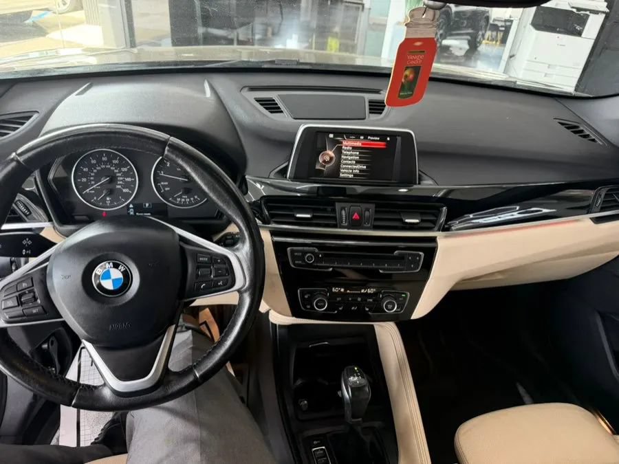 Used 2017 BMW X1 xDrive28i AWD/4WD image 4