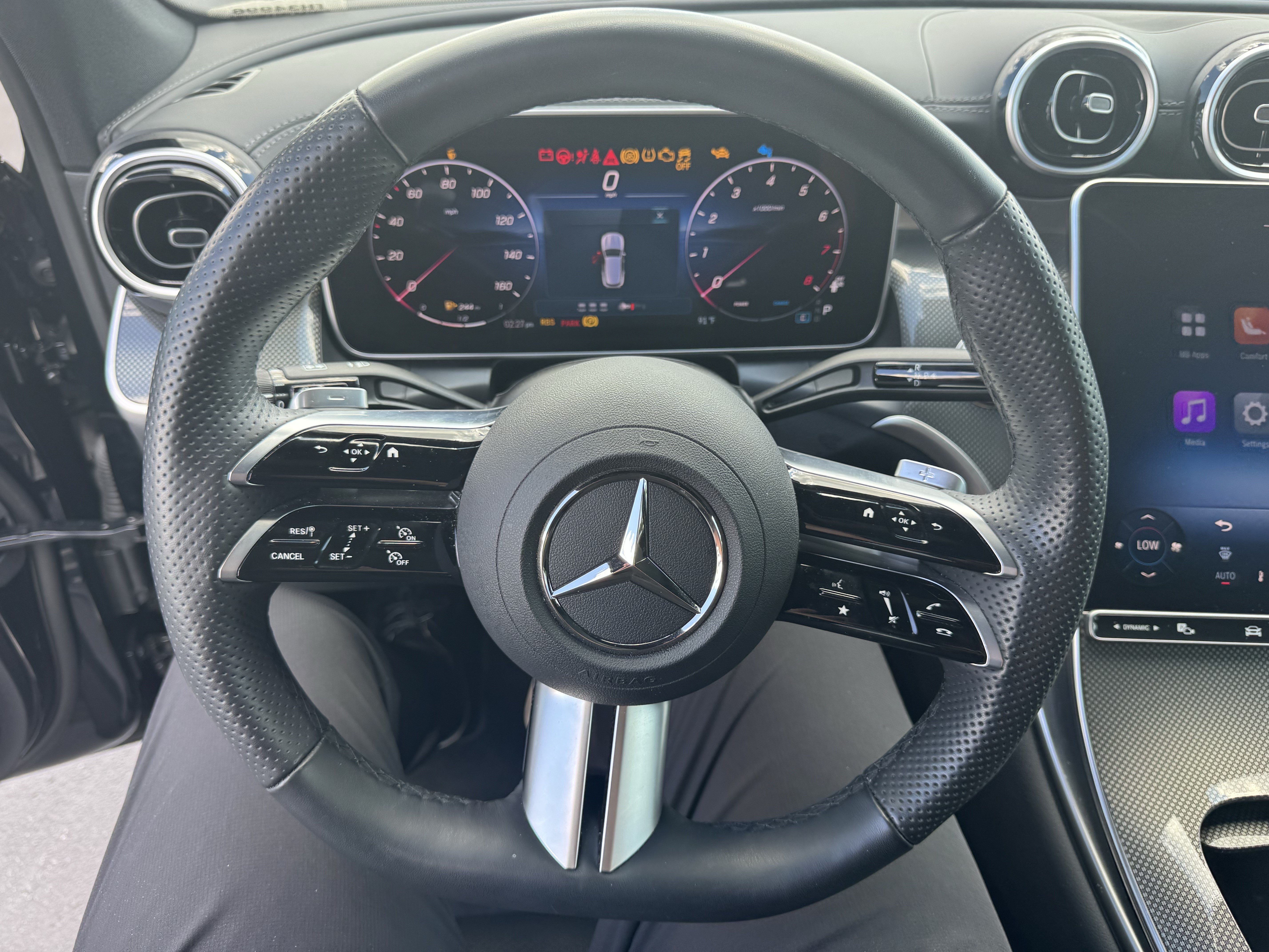 Used 2026 Mercedes-Benz GLC 300 image 18