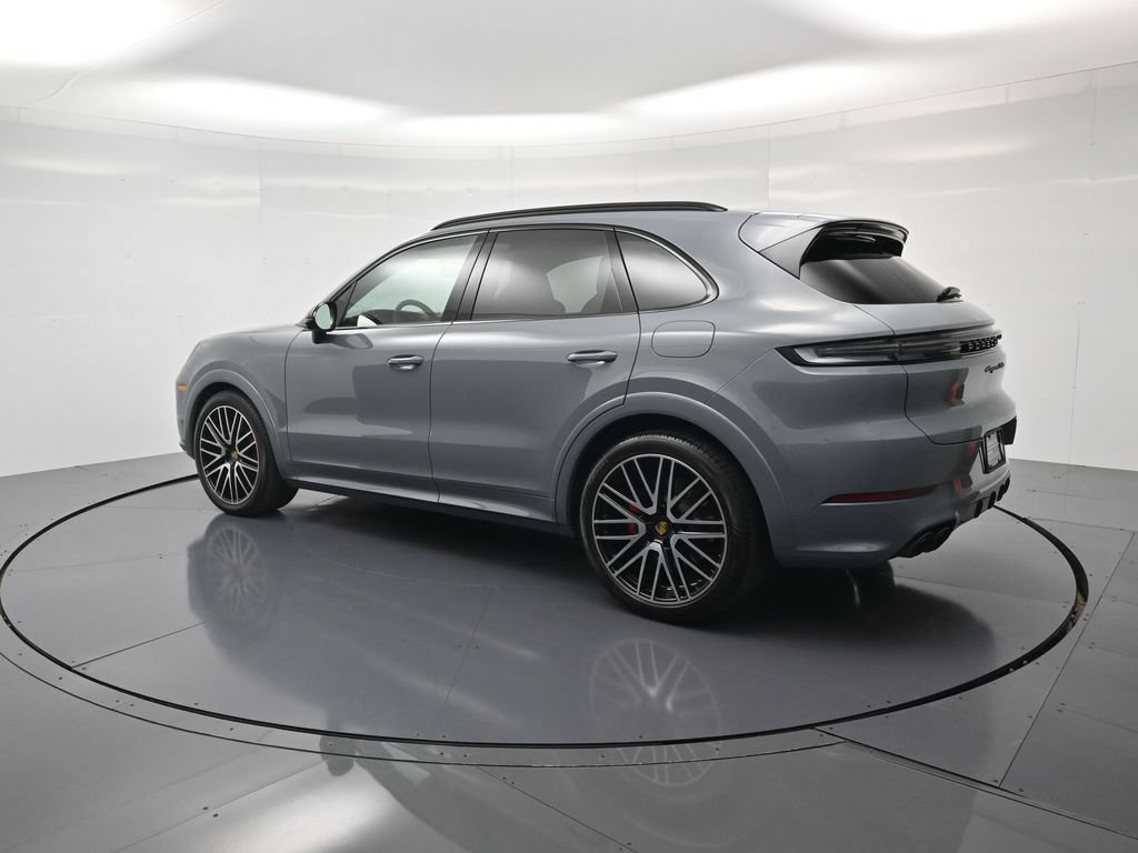 Certified 2024 Porsche Cayenne Turbo AWD/4WD image 3