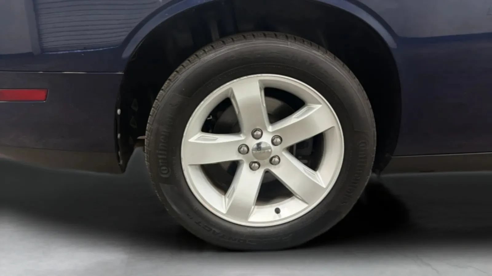 Used 2014 Dodge Challenger SXT RWD image 24