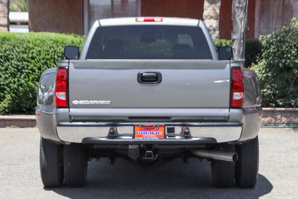 Used 2006 Chevrolet Silverado 3500 LT w/ Heavy-Duty Power Package RWD image 7