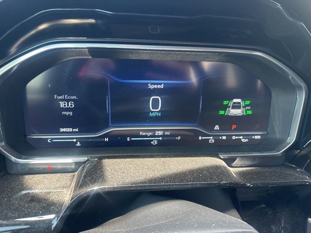 Used 2022 Chevrolet Silverado 1500 RST RWD image 9