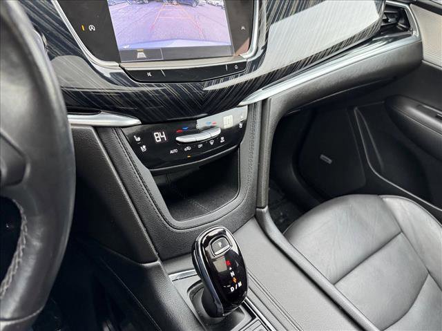 Used 2024 Cadillac XT6 Premium Luxury AWD/4WD image 16