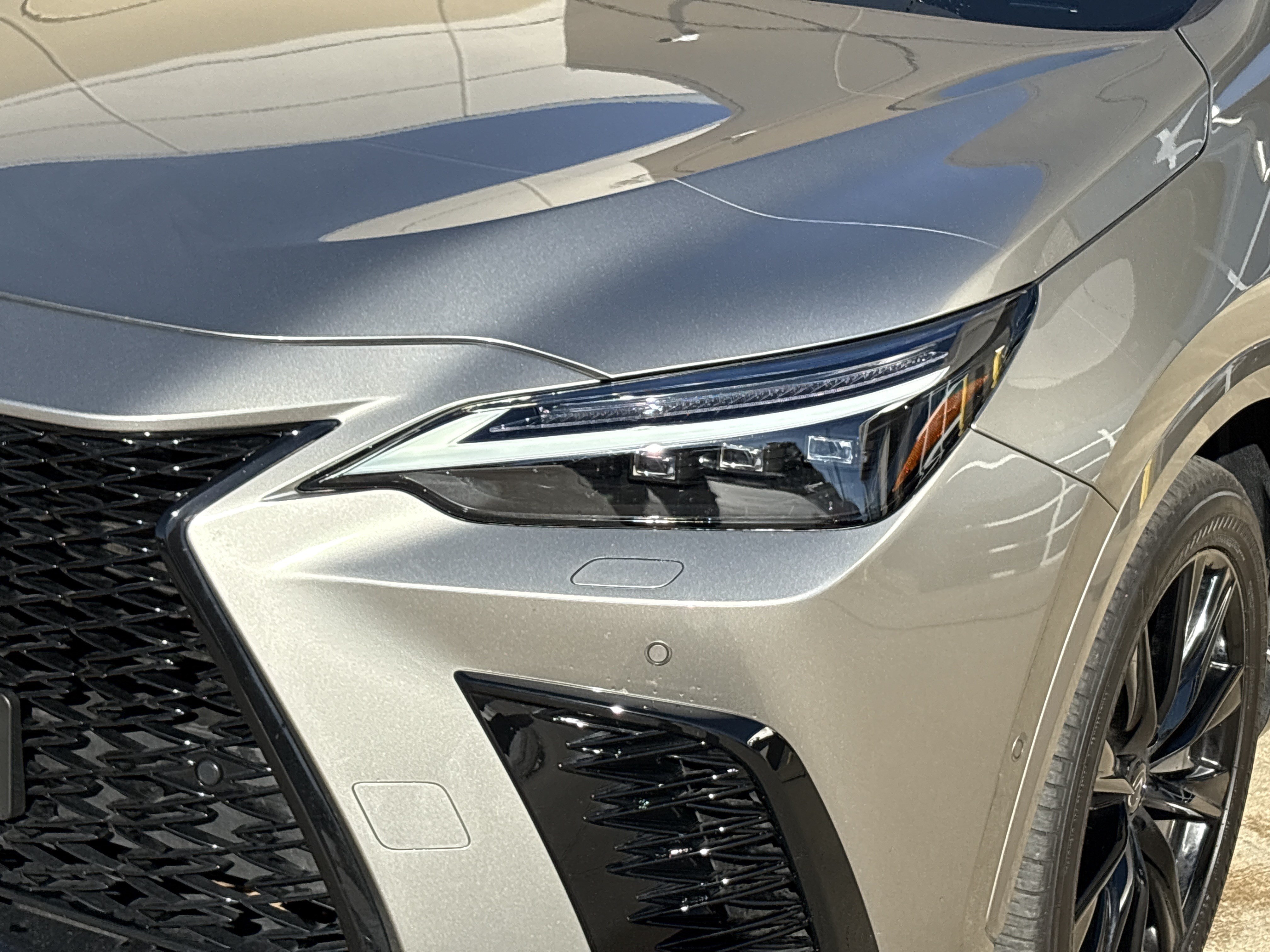 Used 2025 Lexus NX 350 F Sport AWD/4WD image 6