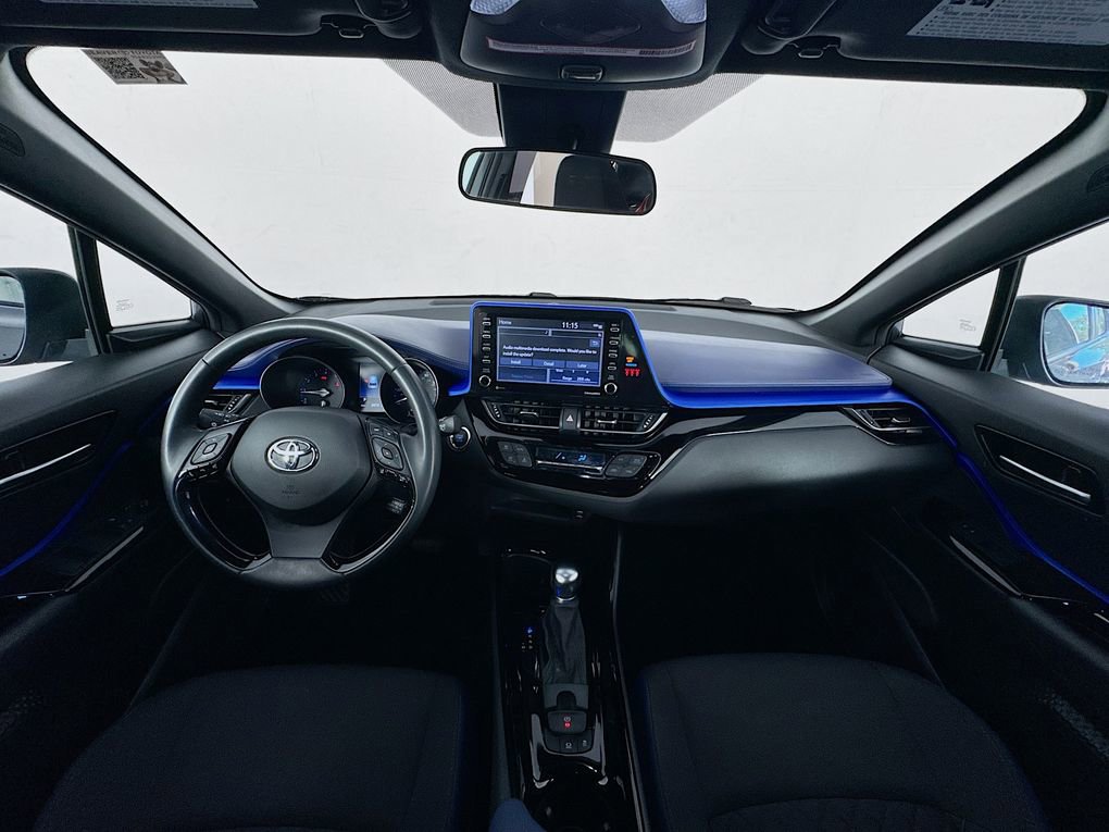 Used 2022 Toyota C-HR XLE image 41