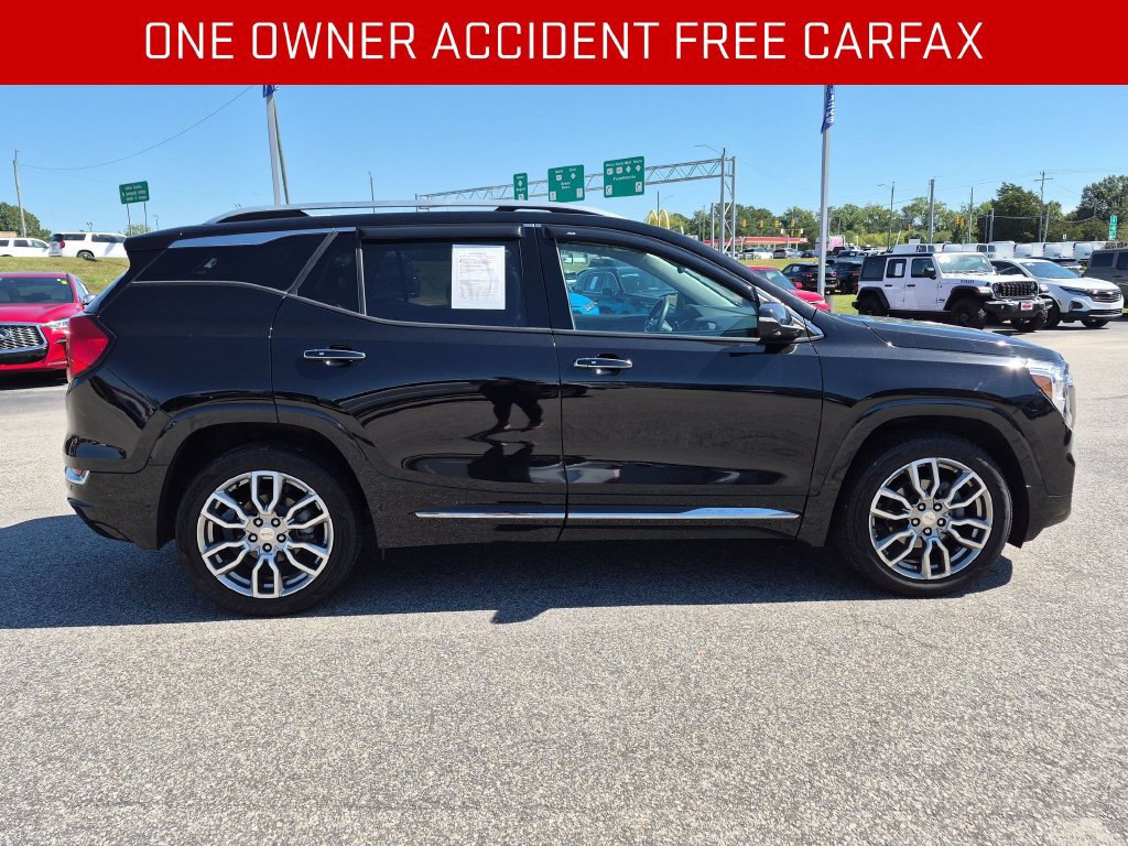 Used 2022 GMC Terrain Denali AWD/4WD image 3