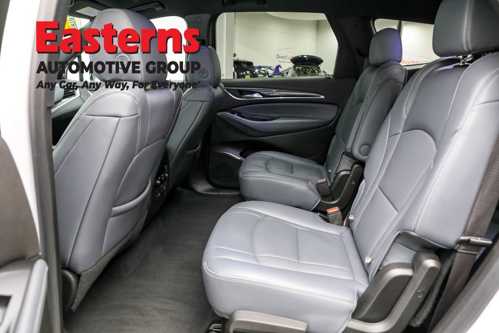 Used 2024 Buick Enclave Premium image 24