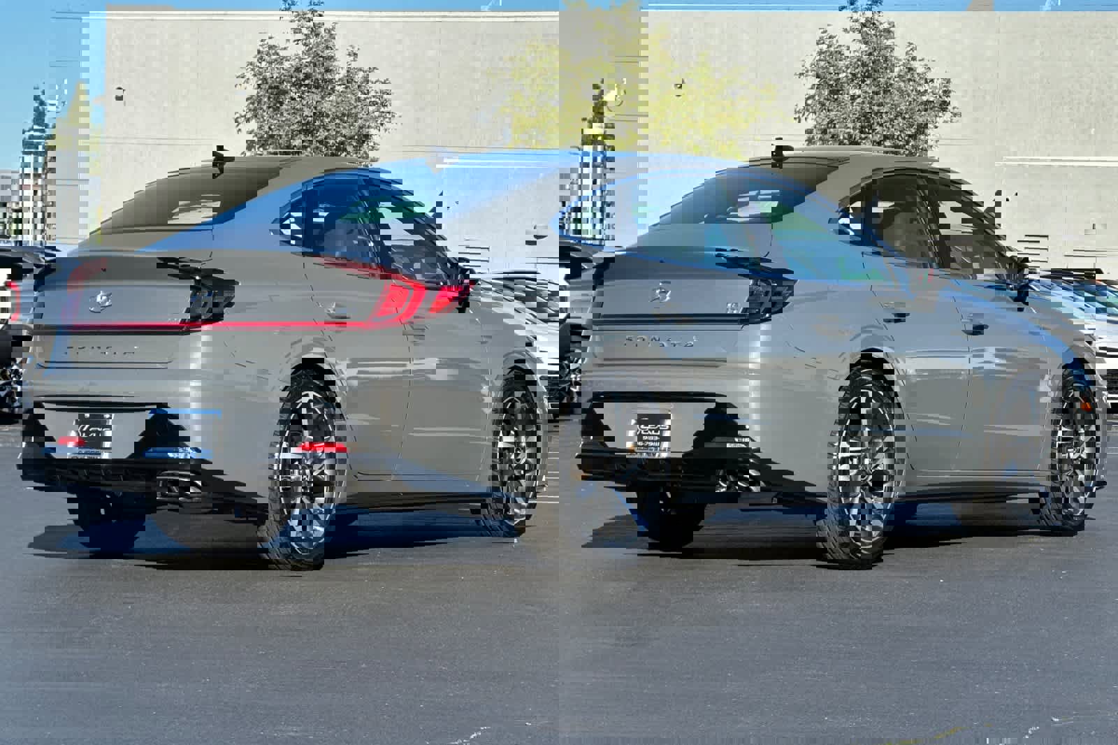 Used 2023 Hyundai Sonata SEL Plus w/ Cargo Package video 2