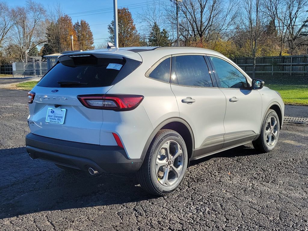 New 2026 Ford Escape ST-Line w/ Cold Weather Package image 4