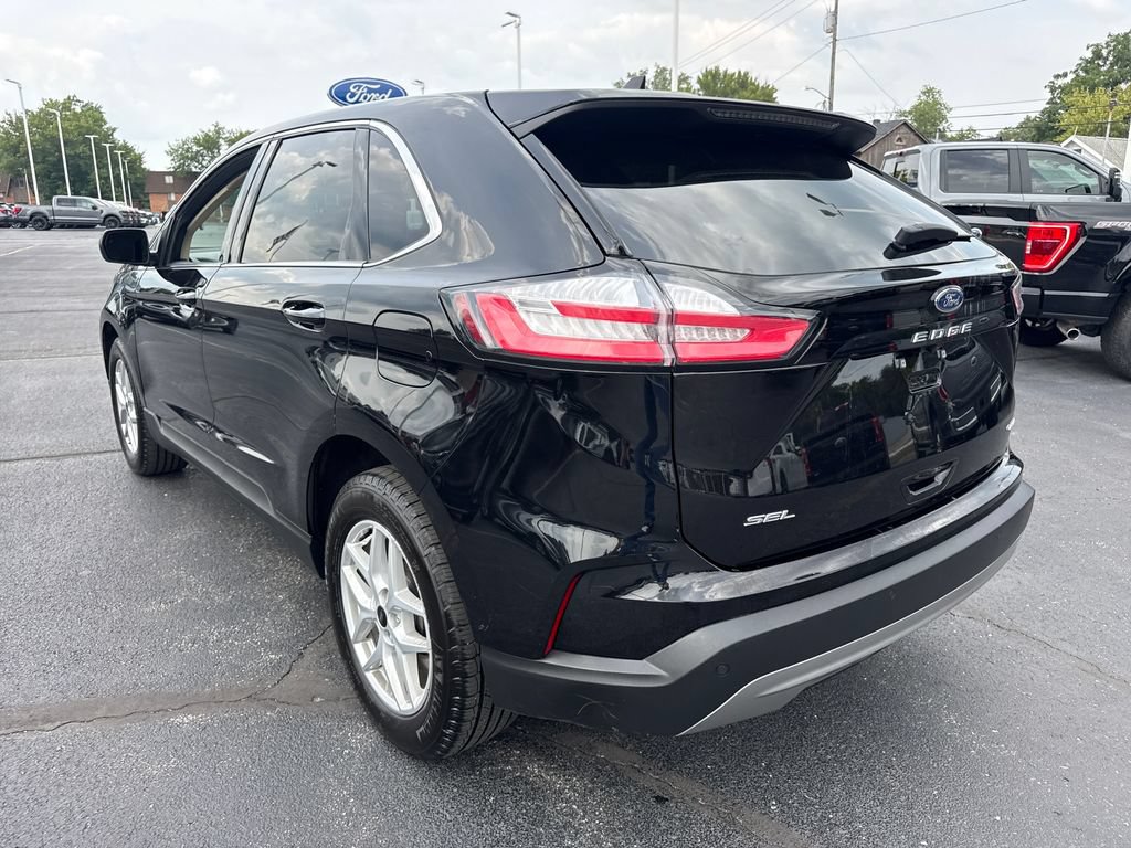 Used 2024 Ford Edge SEL w/ Convenience Package AWD/4WD image 11