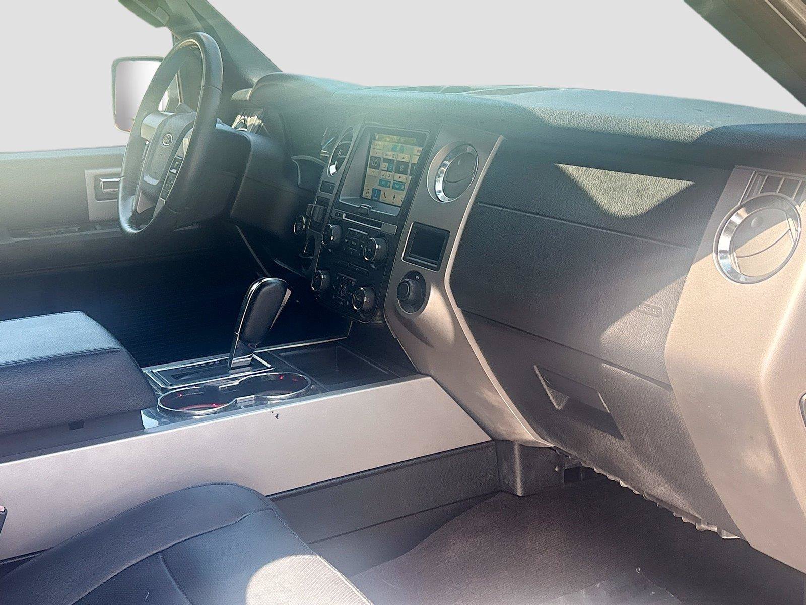 Used 2017 Ford Expedition EL Limited w/ Equipment Group 301A RWD image 24